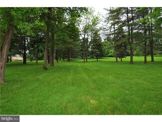 222 S Waterloo Rd, Devon, PA 19333