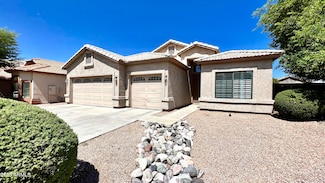 824 W Samantha Way, Phoenix, AZ 85041
