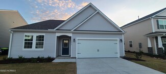 1010 Ella Bengel Dr, New Bern, NC 28562