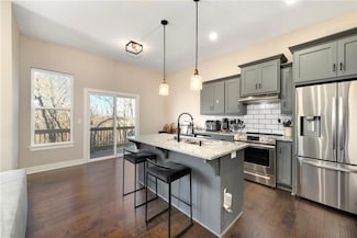 22404 W 76th St, Shawnee, KS 66227