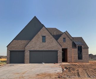2704 W Twin Oaks St, Broken Arrow, OK 74011