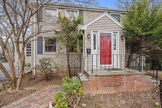 42 Endicott St, East Weymouth, MA 02189