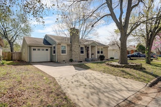 1920 S Collinson Ave, Springfield, MO 65804
