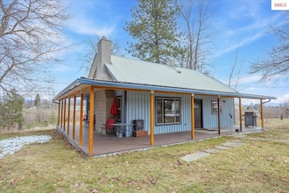 2404 Selle Rd, Sandpoint, ID 83864