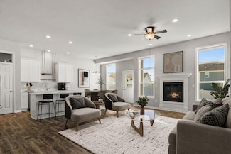 932 Margarets Way, Belleville, WI 53508