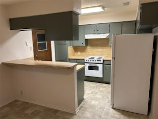 1300 N Nolan River Rd Unit B, Cleburne, TX 76033