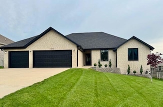 2236 N Citation Ave, Springfield, MO 65802