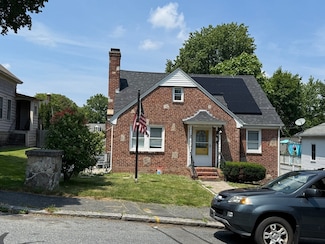 34 Kosta St, Worcester, MA 01607