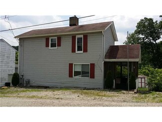 81 Benjamin St, Tarentum, PA 15084
