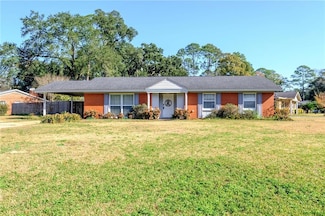 124 Autumnwood Dr E, Saraland, AL 36571