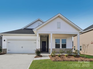 2119 Rolling Hills Ct, Stanley, NC 28164