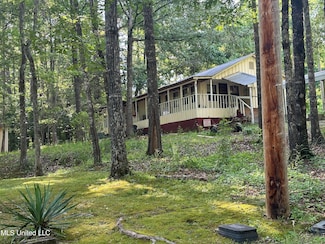 247 Grace Rd, Gore Springs, MS 38929