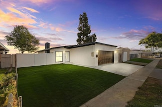 5033 La Paz Dr, San Diego, CA 92113