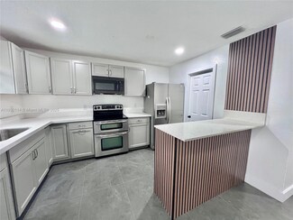 28099 SW 143rd Ct, Homestead, FL 33033