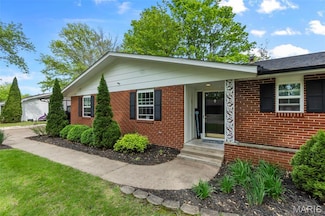 1823 Westridge Dr, Cape Girardeau, MO 63701