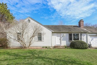 30 Prince Path, Sandwich, MA 02563