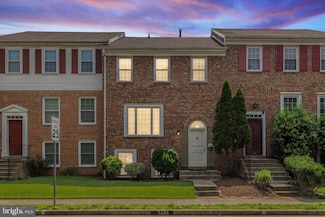 7433 Colton Ln, Manassas, VA 20109