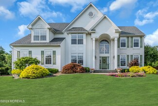 11 Canterbury Way, Farmingdale, NJ 07727
