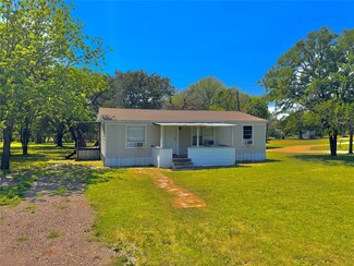 279 Shady Ln, Waco, TX 76705