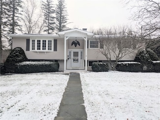 22 S Delaware St, Stamford, NY 12167