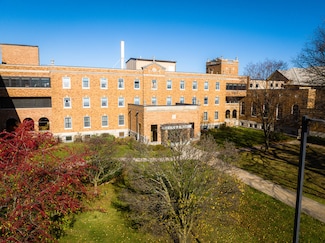 W2658 Wisconsin 33, La Crosse, WI 54601