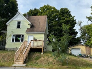 202 Cedar St, Haverhill, MA 01830