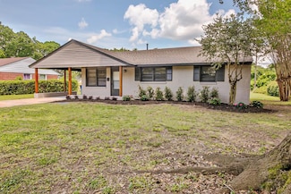 1415 Chatham Ln, West Memphis, AR 72301
