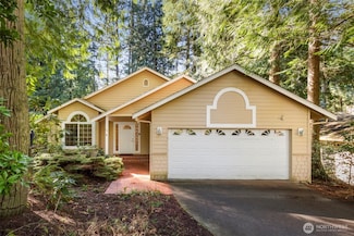 82 Ames Ln, Port Ludlow, WA 98365