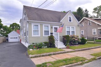 18 Terrace Ave, Pawtucket, RI 02860