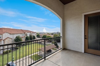 610 Via Ravello Unit 410, Irving, TX 75039