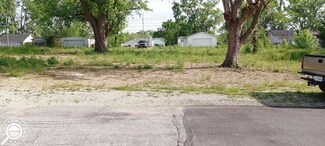 528 E Wiley St, Marion, IN 46952