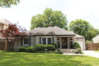 2342 S Columbia Place, Tulsa, OK 74114
