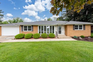 26130 W Grand Ave, Ingleside, IL 60041