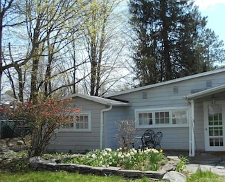 88 Rock City Rd Unit 90, Woodstock, NY 12498