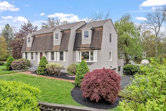 4 Turnbridge Dr, Nashua, NH 03062
