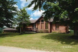 451 Theiss Rd, Vinton, OH 45686