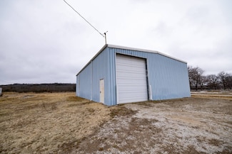 1801 n 12th St, Neodesha, KS 66104