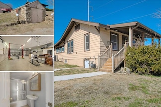 924 N Park St, Independence, MO 64050