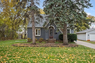 833 Summit Ave, Saint Paul Park, MN 55071