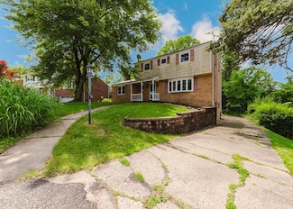 155 Greylock Dr, Pittsburgh, PA 15235