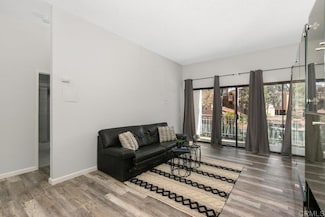 8328 Regents Rd Unit 1K, San Diego, CA 92122