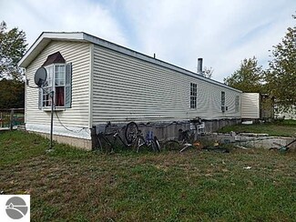 120 Navaho Trail, Buckley, MI 49620