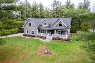 9024 Whippoorwill Ln, Charlevoix, MI 49720