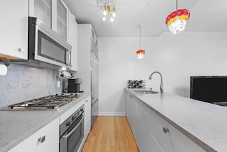 237 E 88th St Unit 101, New York, NY 10128