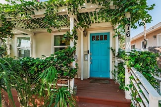 876 Thomas Ave, San Diego, CA 92109