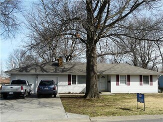 4925 S Crysler Ave, Independence, MO 64055