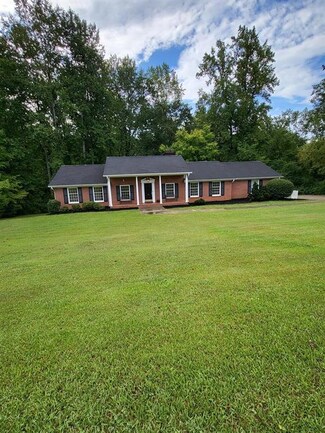 109 Ridgeway Rd, Gaffney, SC 29340