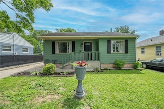 1432 Maxwell Ave NW, Warren, OH 44485