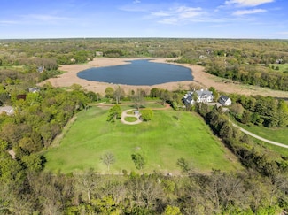 241 Otis Rd, Barrington, IL 60010