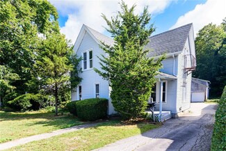 58 Beach St, Westerly, RI 02891
